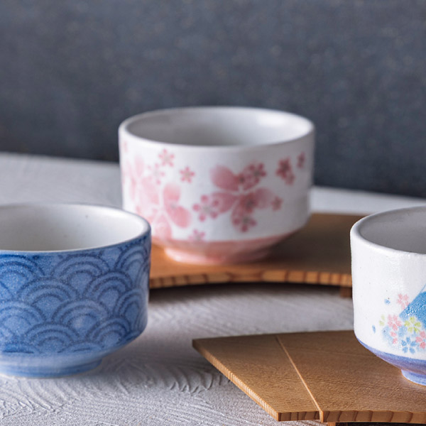 茶楽JAPAN　抹茶碗（舞桜）木箱入