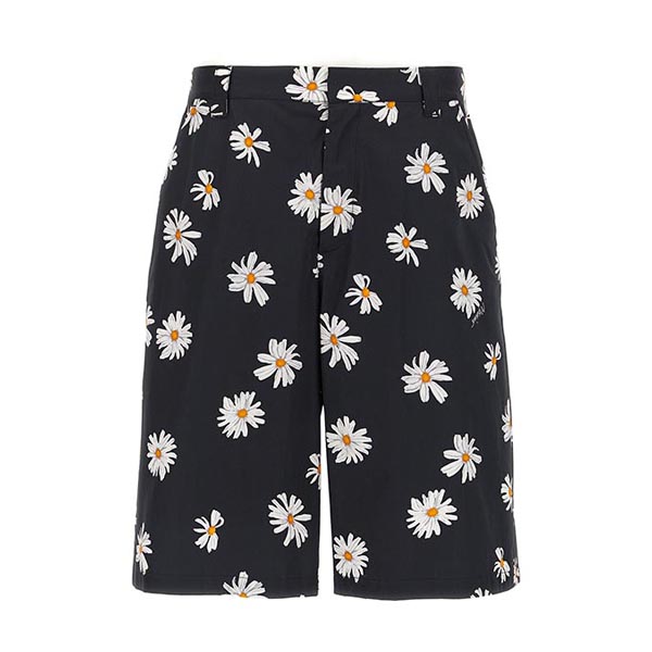 Bermuda 'Daisy' Bermuda, short