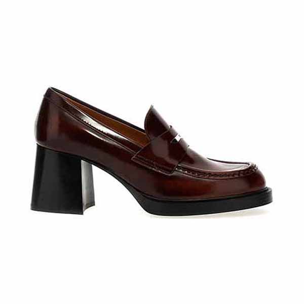 Leather loafers Pumps