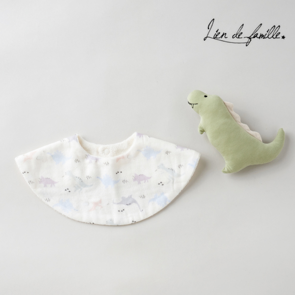 【Lien de famille】スタイとラトルのベビーギフト（恐竜）