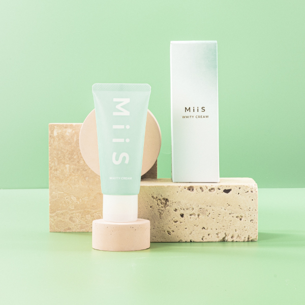 【ホワイトニング】 MiiS ホワイティクリーム　シャイニーマスカット