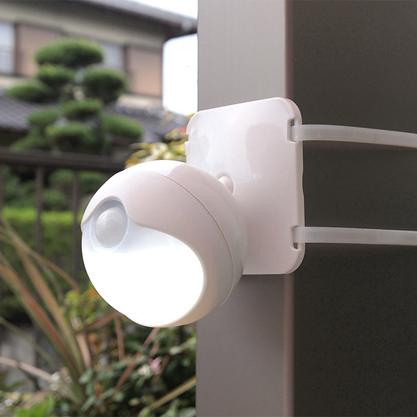 防雨LEDセンサーライト