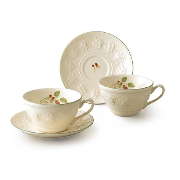 WEDGWOOD（ウェッジウッド） フェスティビティ ラズベリー ティーカップ&ソーサー ペア